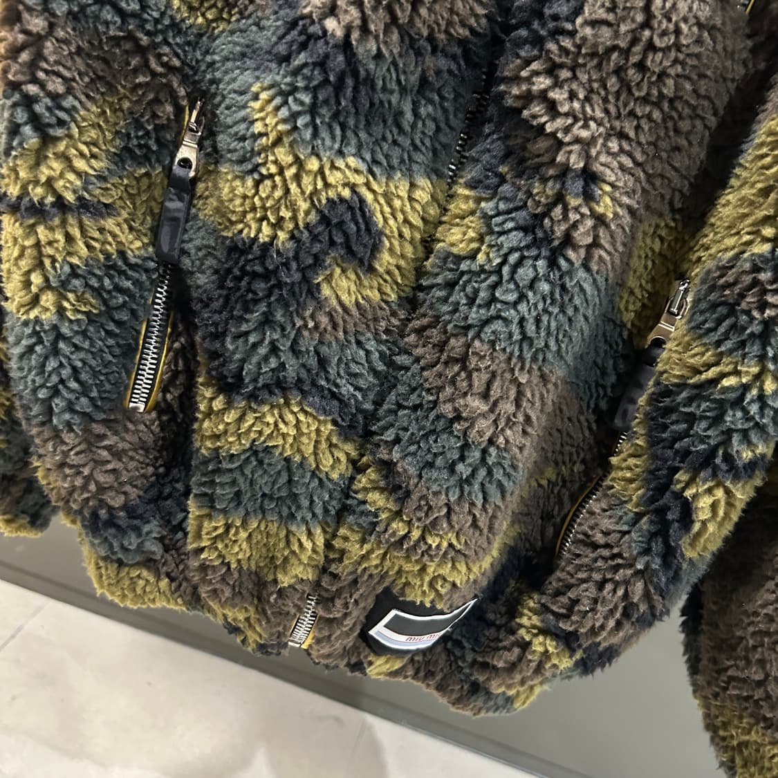 미우미우 카모 플리스 후드자켓 상품이미지5