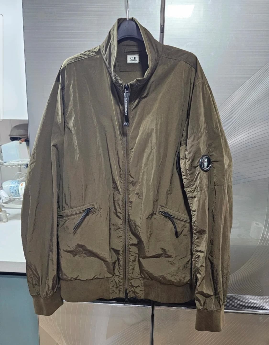cp 옷 상태 좋음. 씨피컴퍼니 바람막이 자켓 팝니다 나일론 상품이미지1