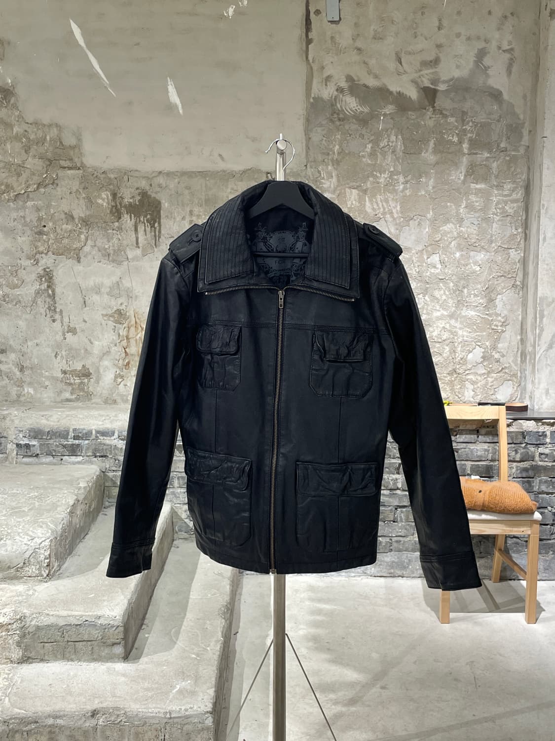 굿소울 블랙 멀티 포켓 레더 자켓 상품이미지1