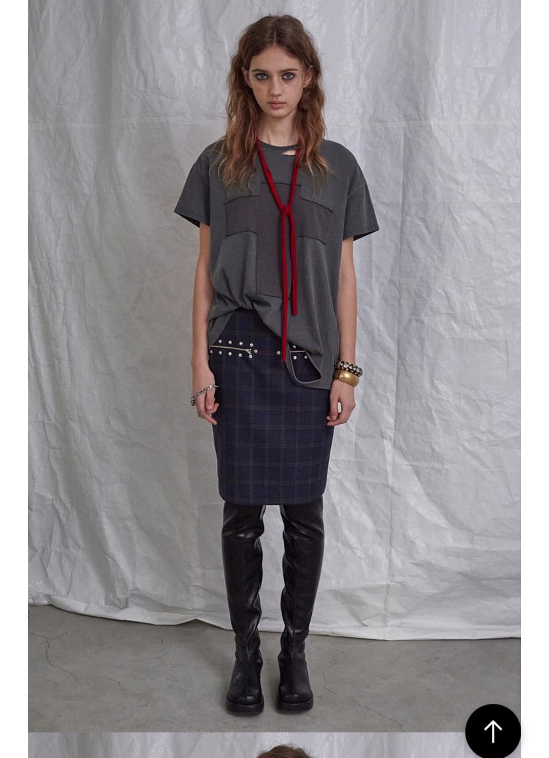 DARED)STUD POCKET SKIRT IN NAVY CHECK  상품이미지2