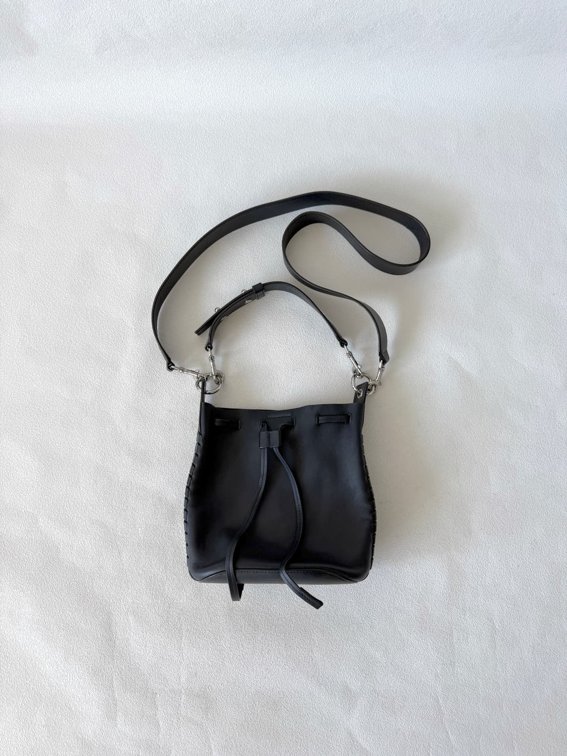 올세인츠(ALLSAINTS) 레더 버킷백 상품이미지1