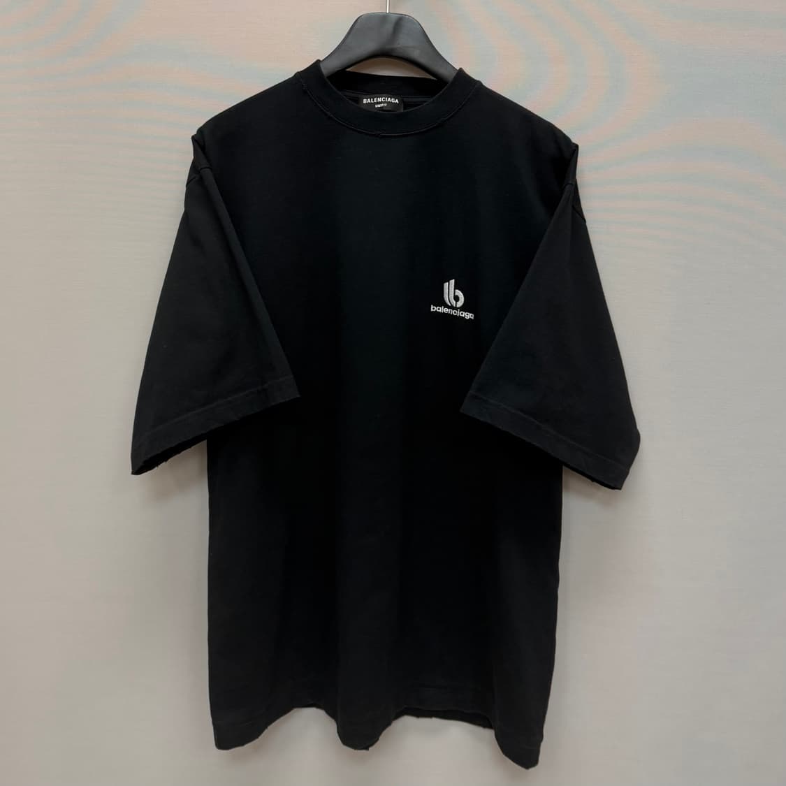 발렌시아가 스포티 B 로고자수 반팔티 (100)  상품이미지1