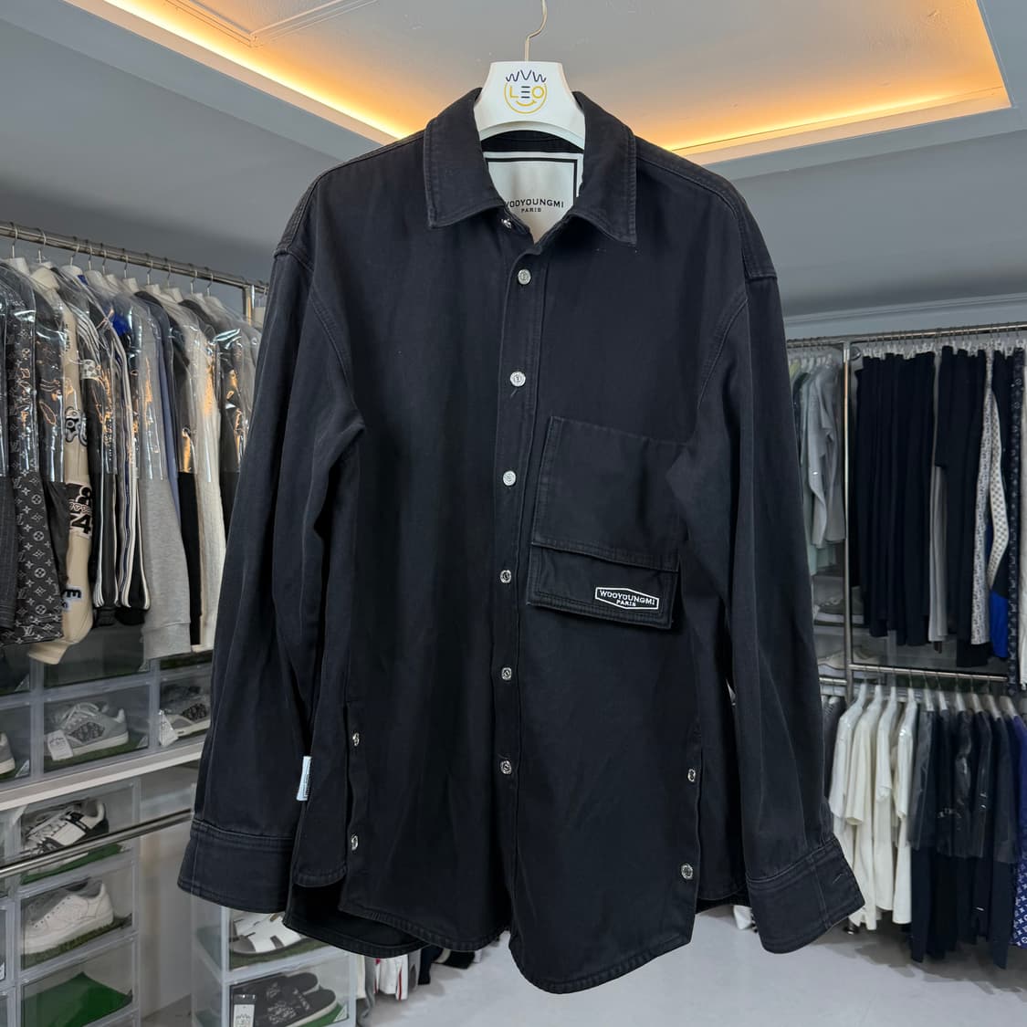 [리오브] 우영미 백로고 데님 셔츠 상품이미지2