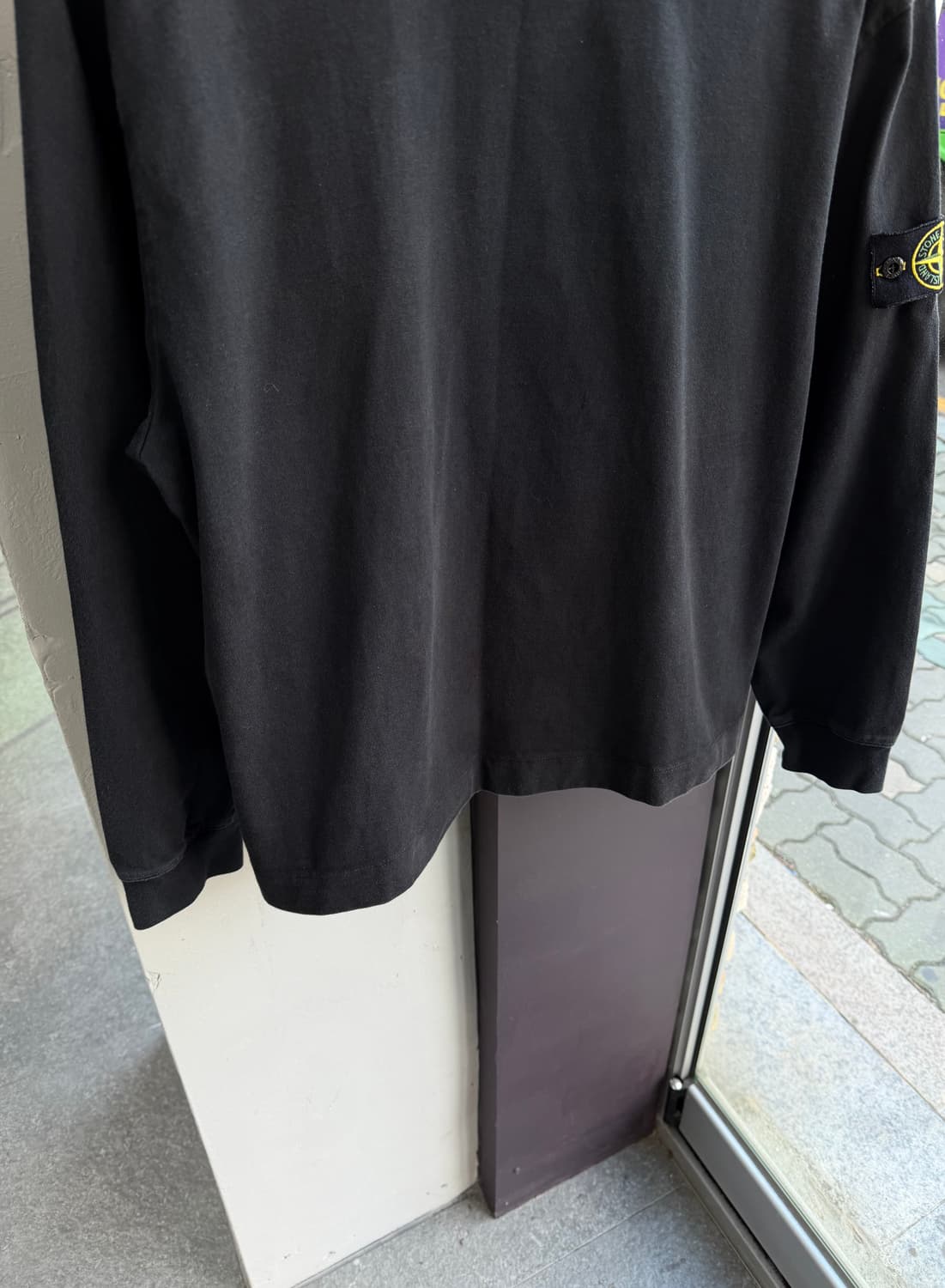 XL/ 스톤아일랜드 에센셜 와펜 블랙 롱슬리브 맨투맨 상품이미지5