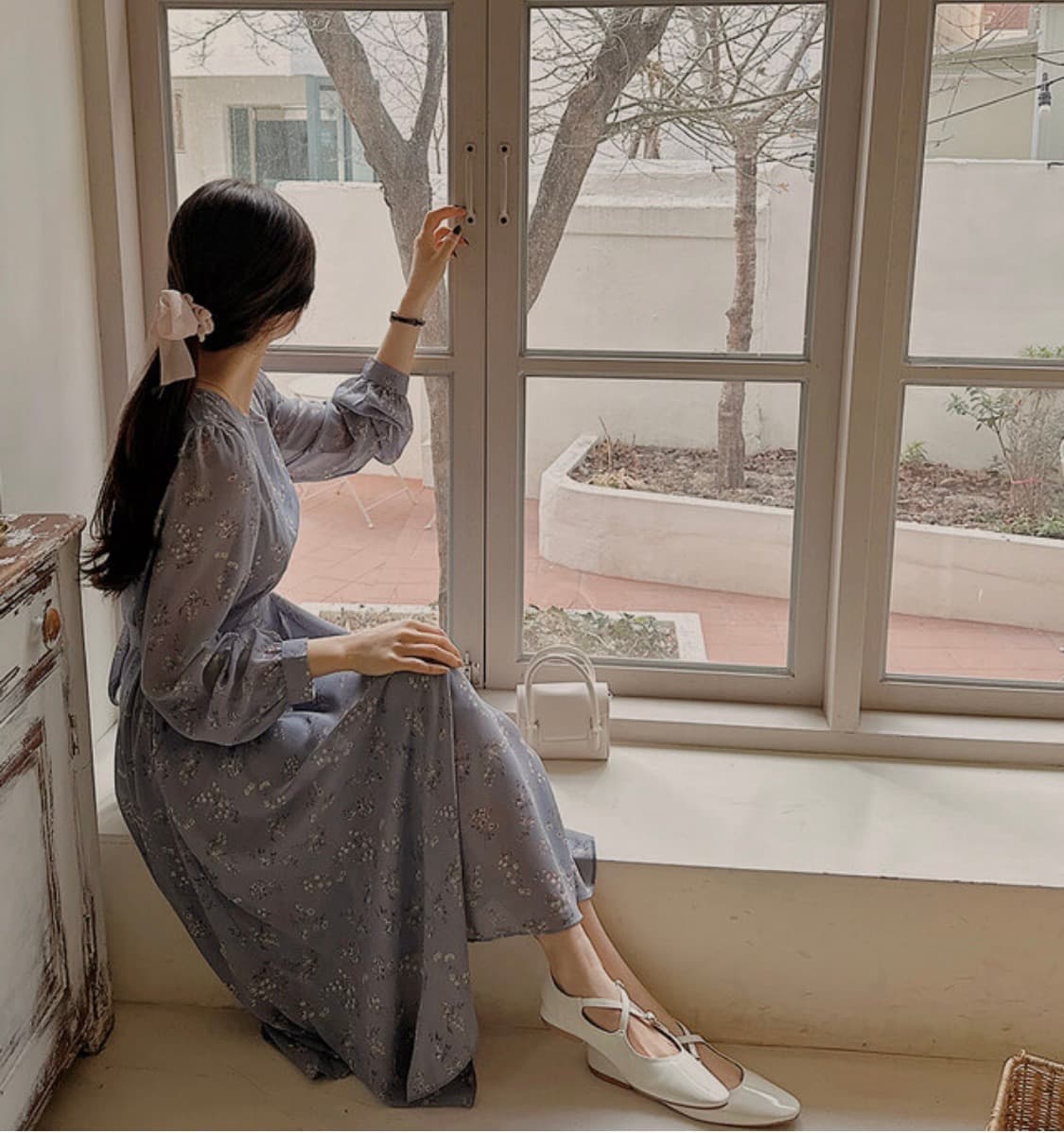 (미개봉, 새상품) 리리앤코 예리 플라워 롱 원피스 긴팔 소라 2사이즈 상품이미지7