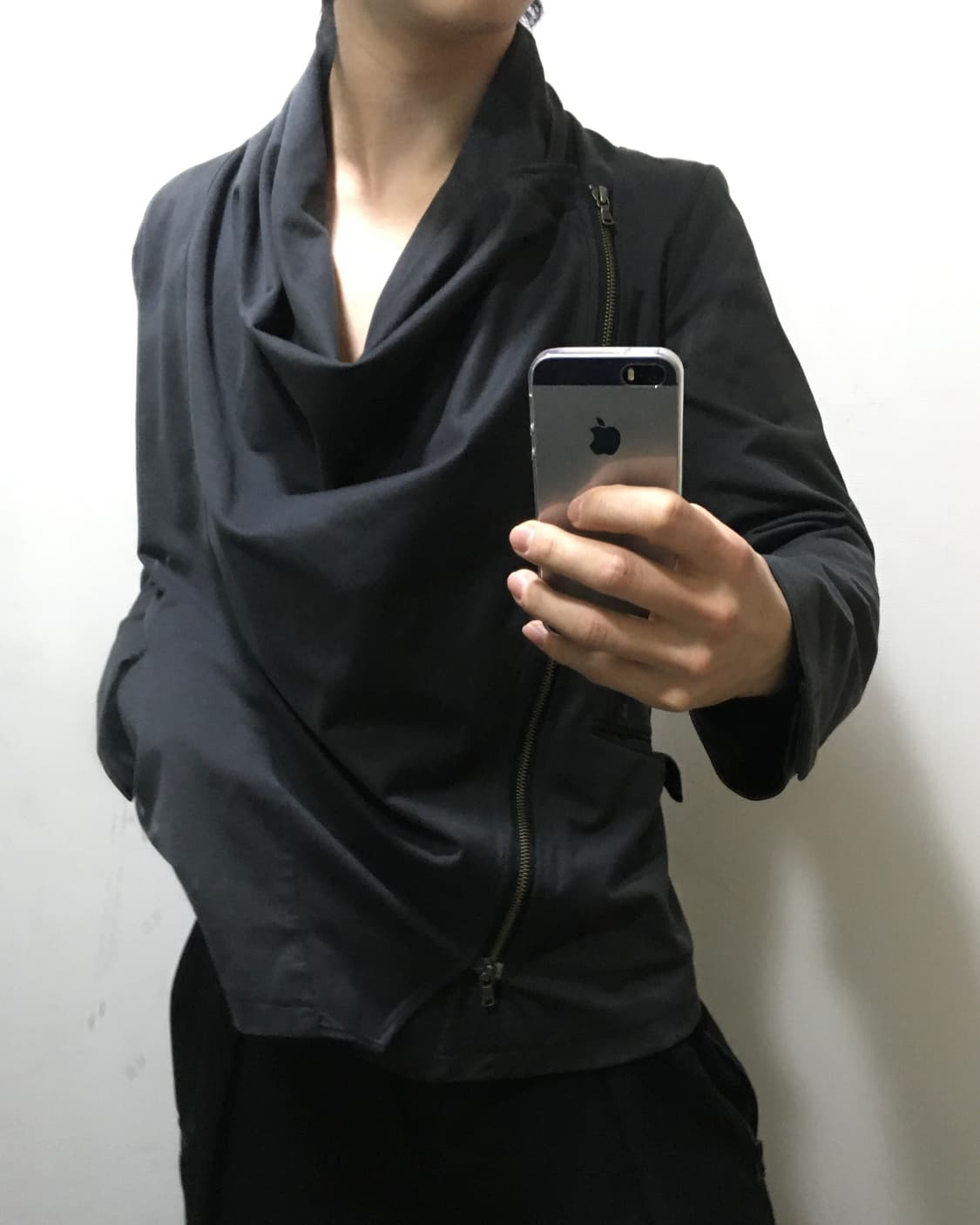 토네이도 마트 비대칭 드레이프 자켓 상품이미지1