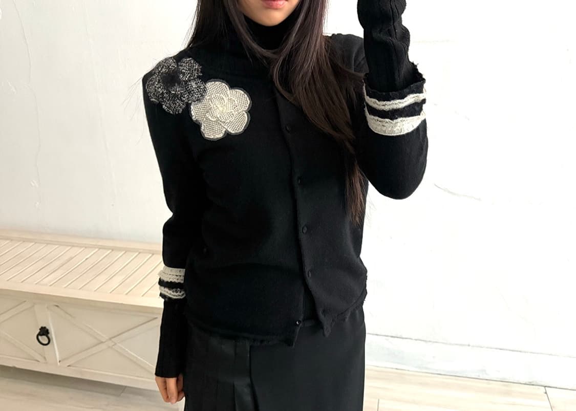 Archive Floral Corsage Knit Cardigan 상품이미지3