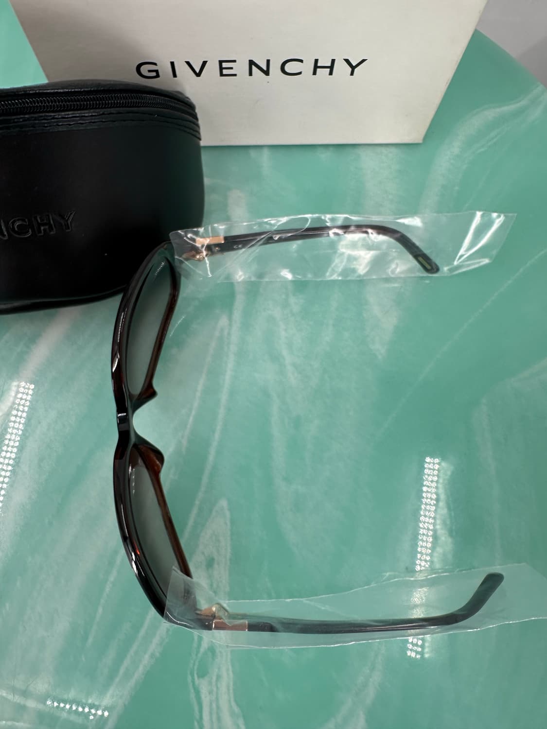 [새상품 무료배송] 지방시 Made in Italy 선글라스 상품이미지7