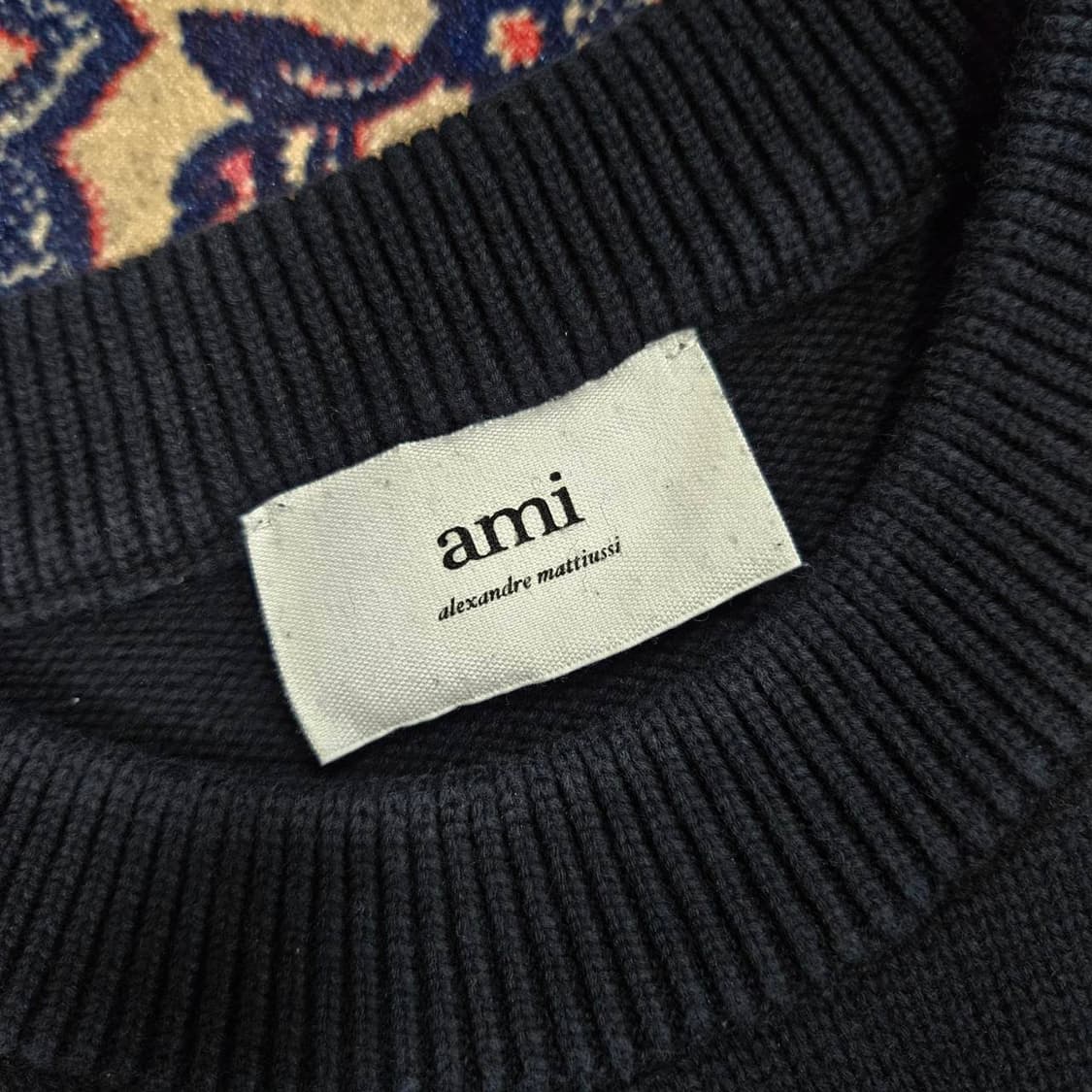 아미(AMI) 22ss 빅 하트 로고
루즈핏 스웨터 상품이미지5