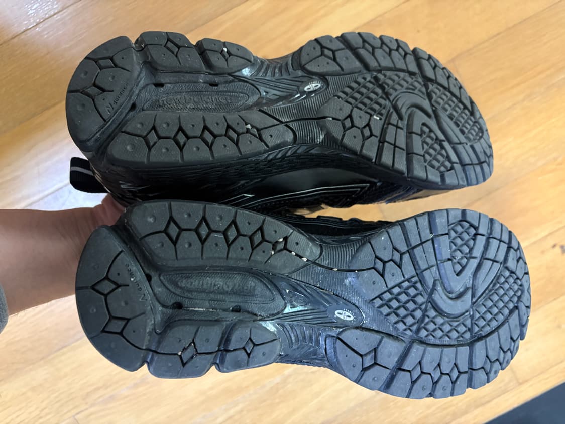 뉴발란스 1906 블랙 270 상품이미지4