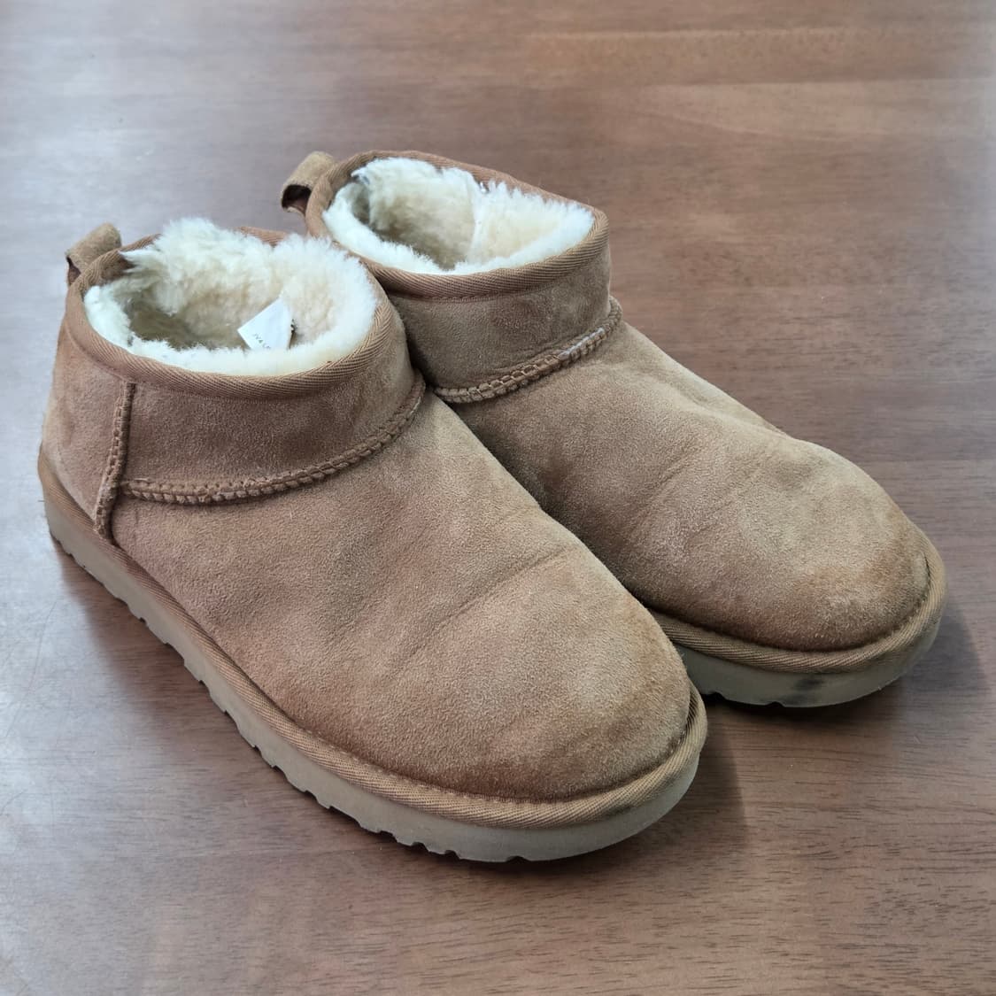 어그 클래식 울트라 미니 240 상품이미지2