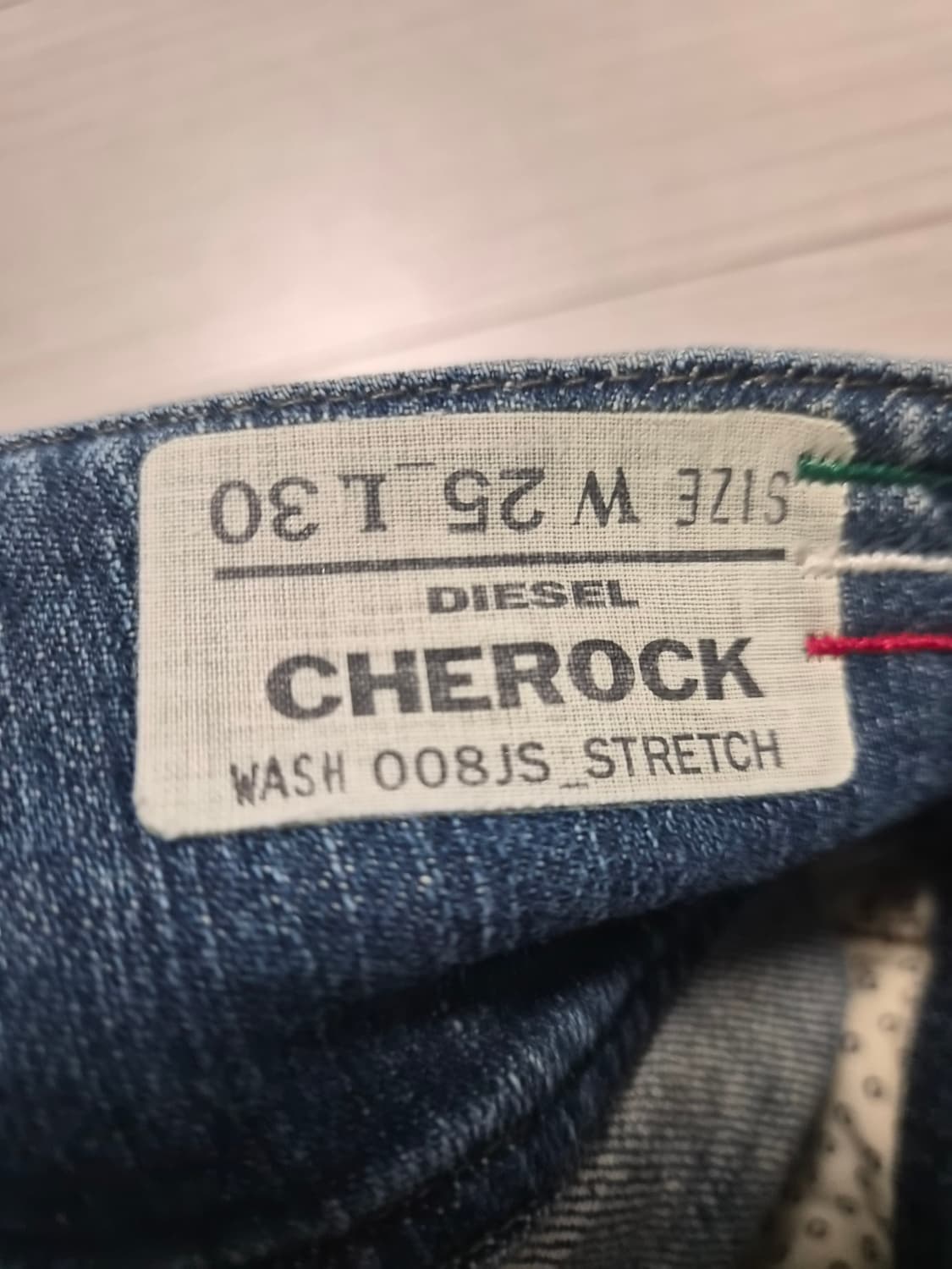 [Made in Italy] 디젤 CHEROCK 부츠컷 청바지 (W25 상품이미지3