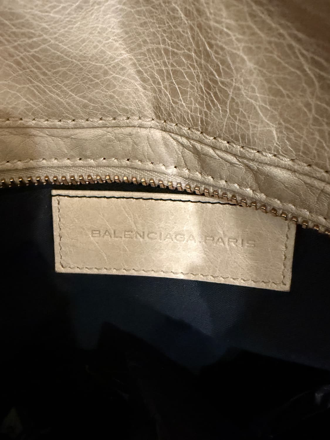 발렌시아가 자이언트 시티 모터 백 상품이미지7