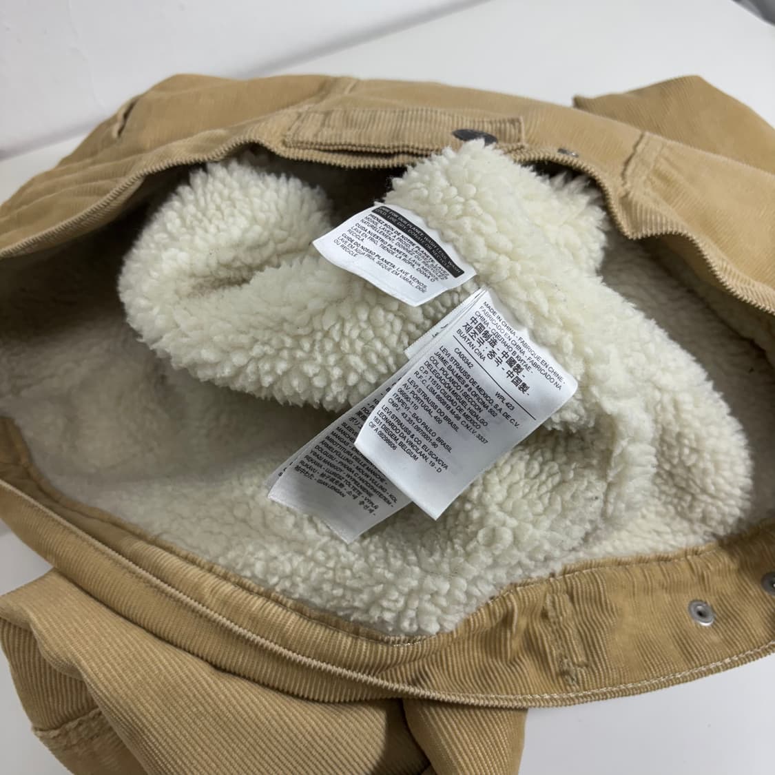 100 M 리바이스 베이지 코듀로이 쉐르파 트러커자켓 상품이미지5