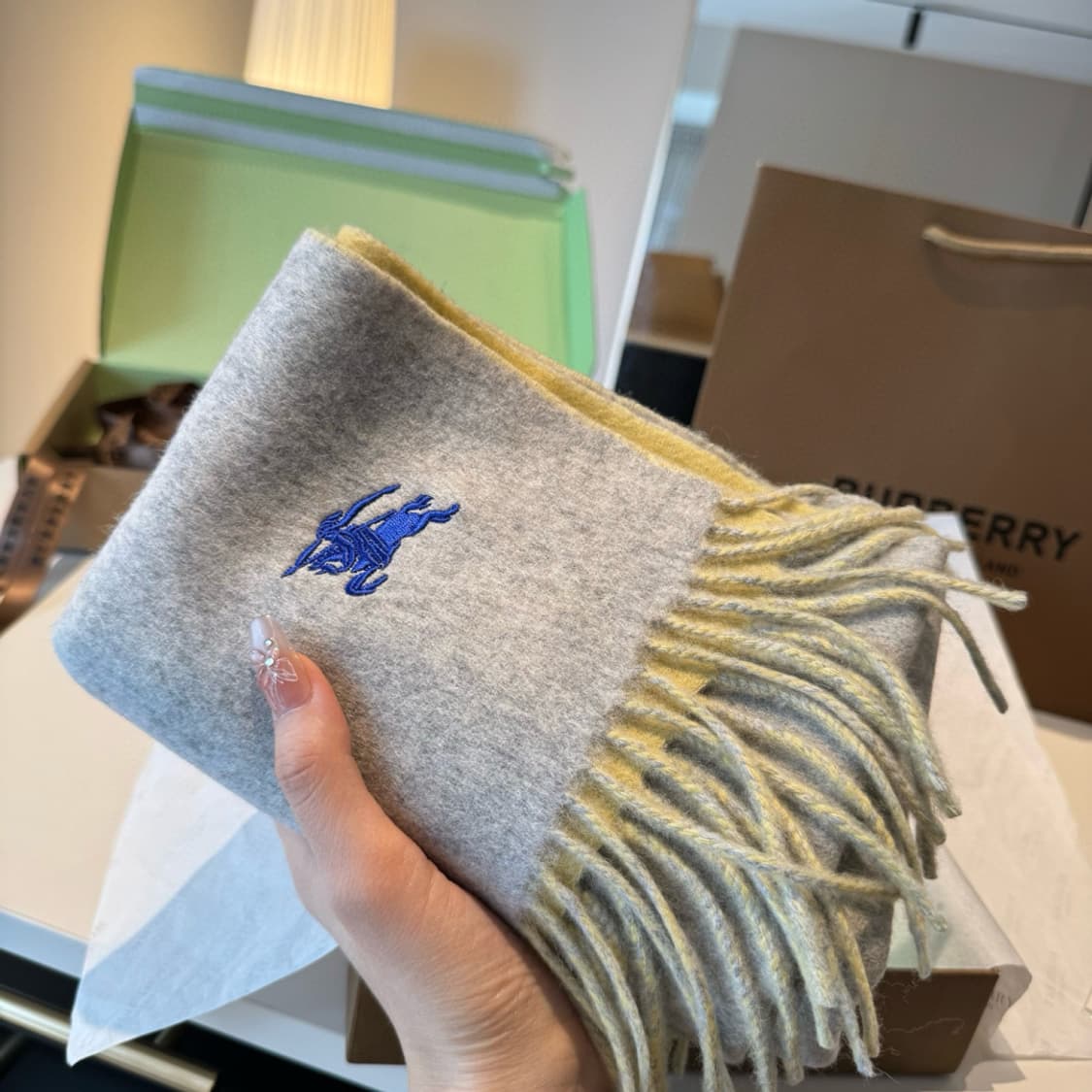 버버리 리버서블 스카프 100% 램스울 상품이미지2