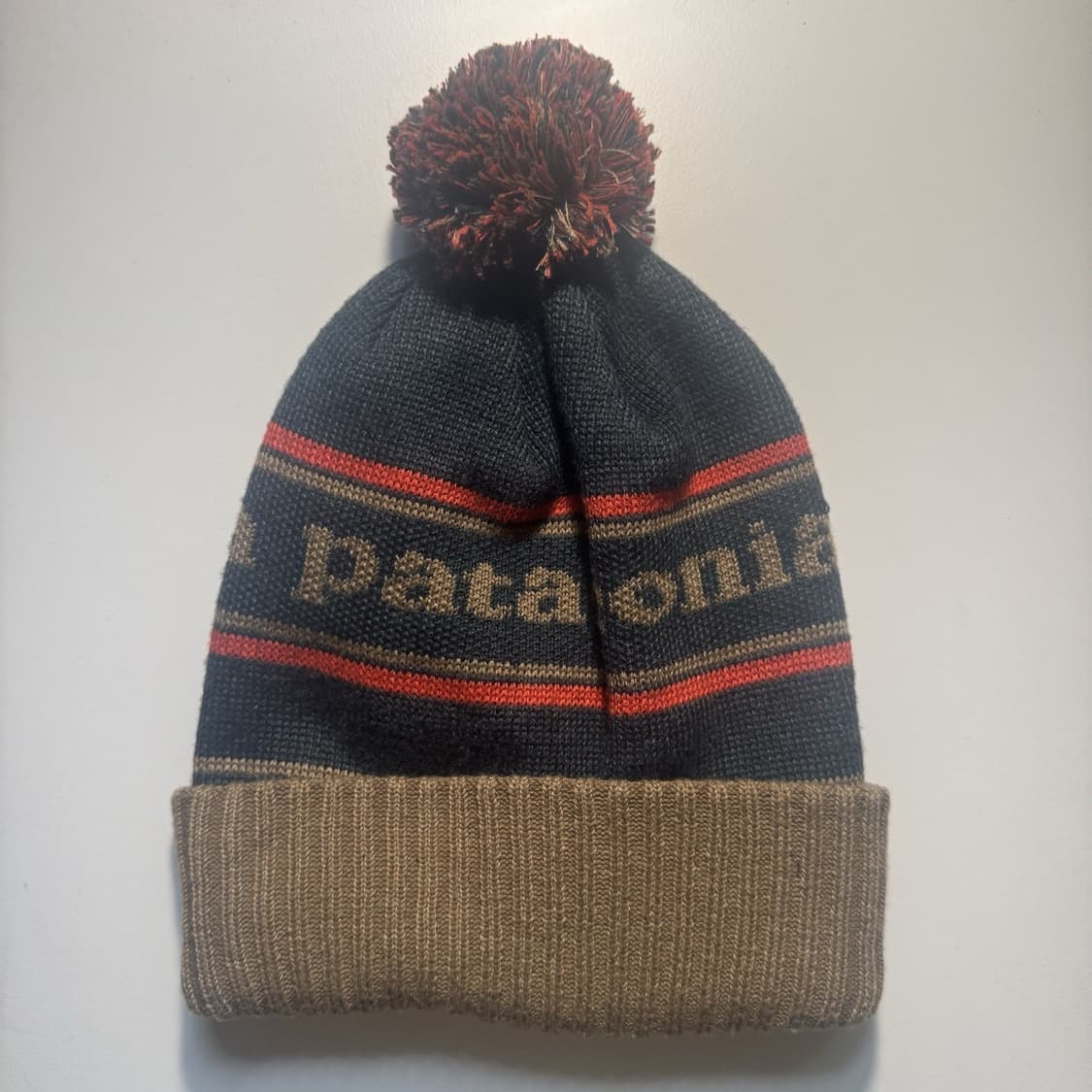 파타고니아 시그니처 로고 폼폼 비니 상품이미지4