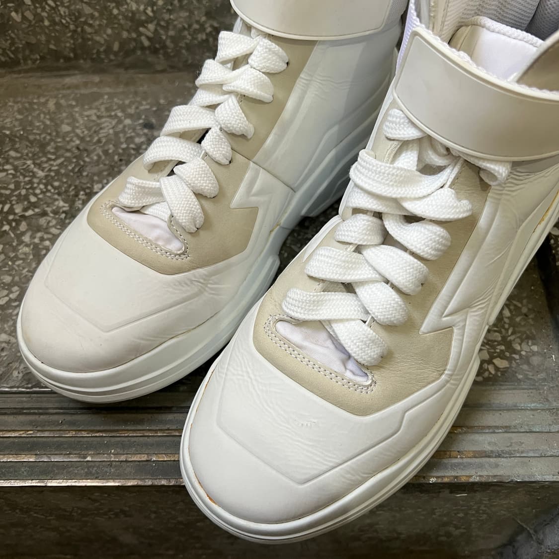 프라다 폴라리우스 하이탑 스니커즈 상품이미지4