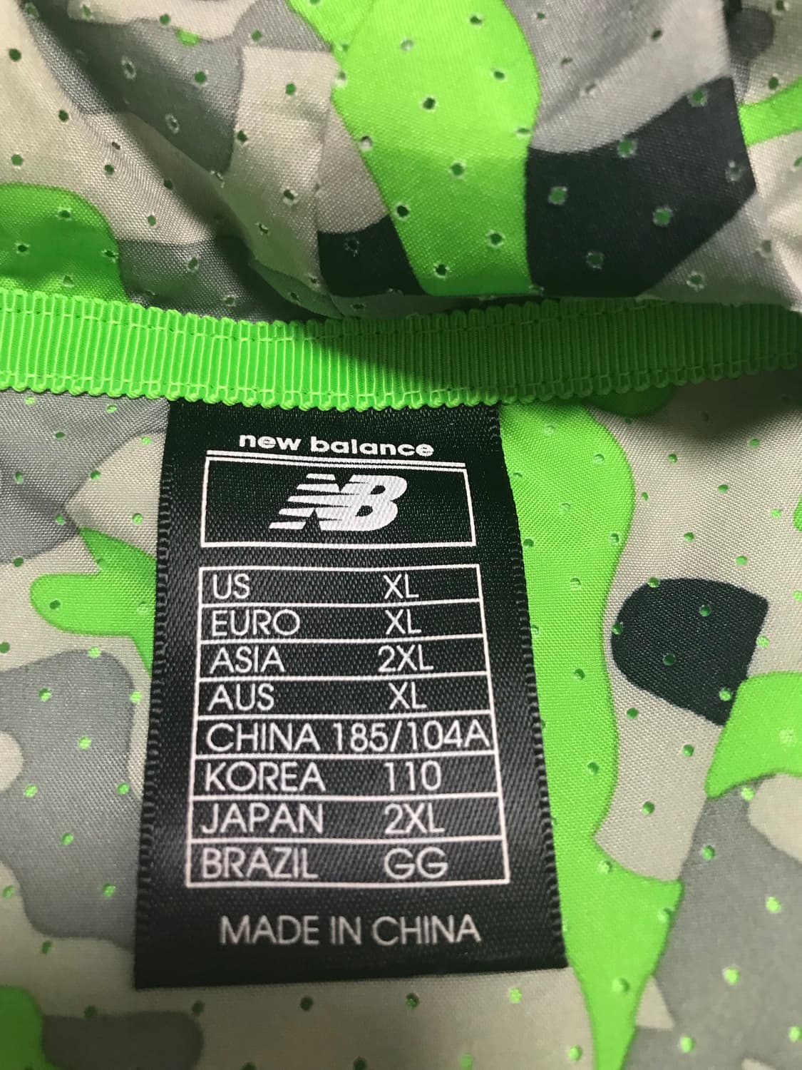 뉴발란스 바람막이  상품이미지3