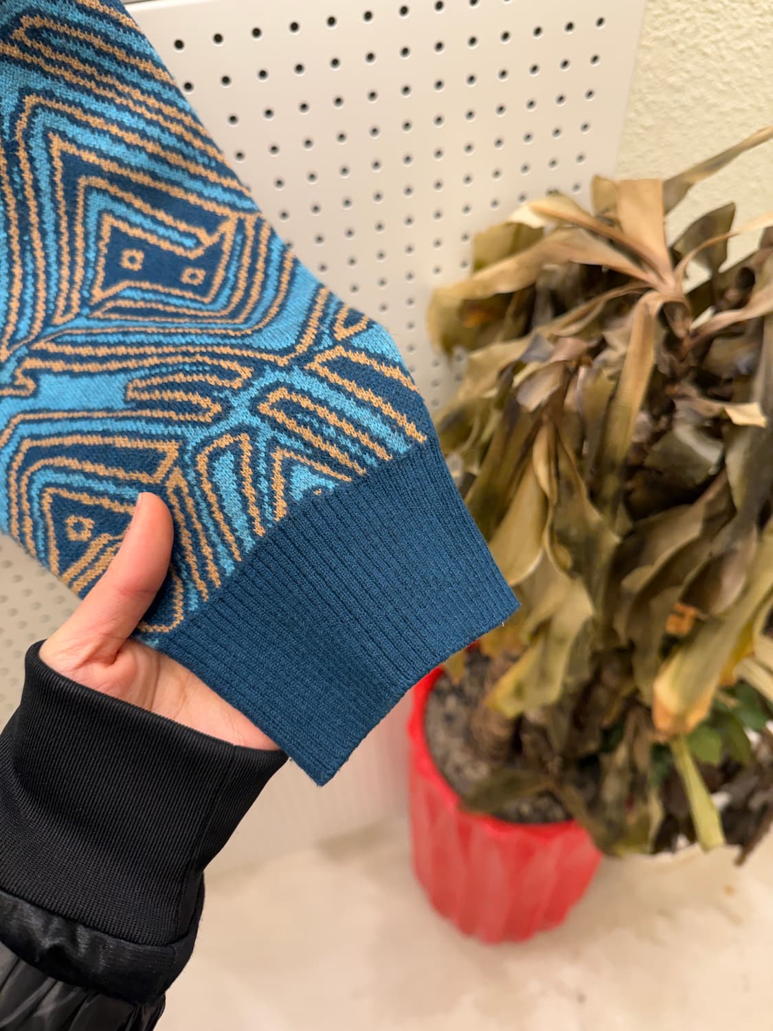 디스이즈네버댓 스몰로고 패턴 니트 U150 상품이미지3