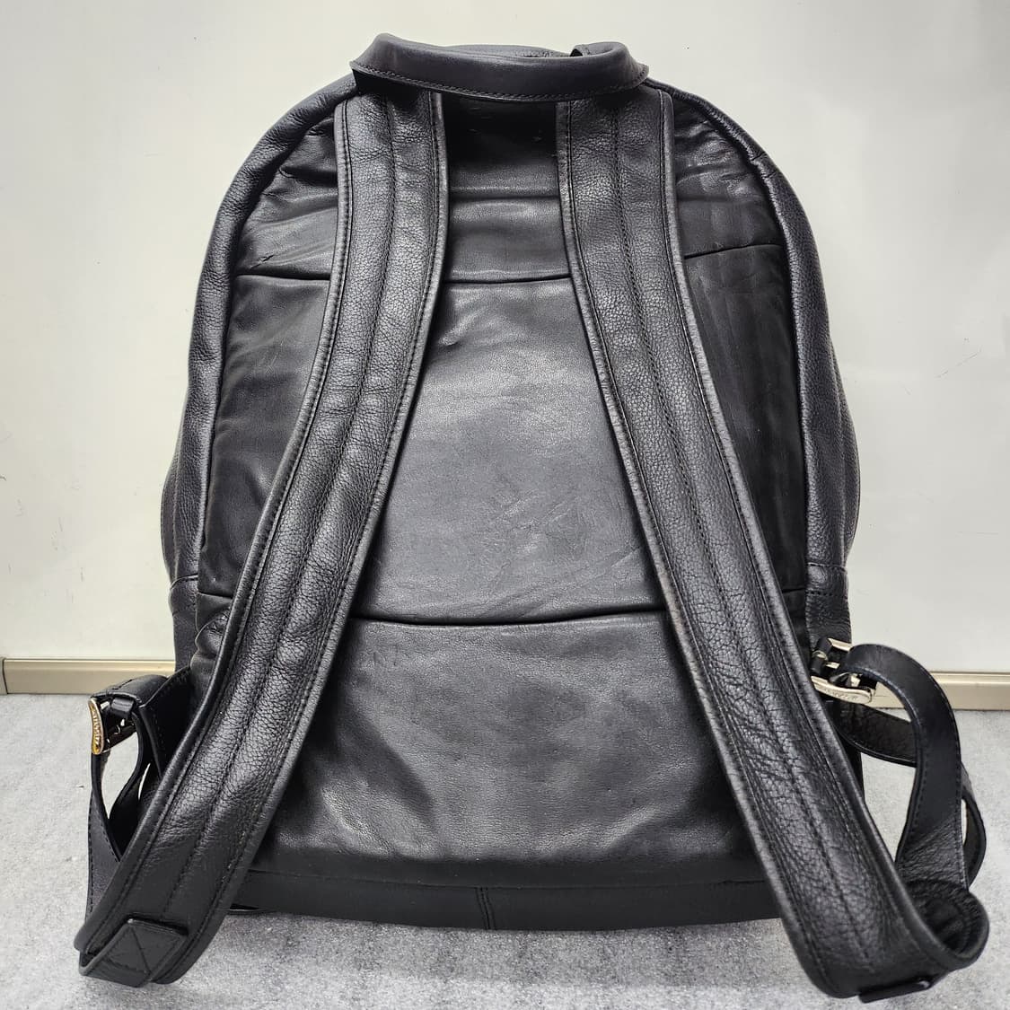 메트로시티 블랙 가죽 백팩 43x30x13cm 상품이미지5