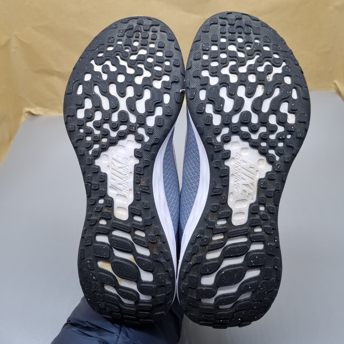 나이키 레볼루션6 운동화245  상품이미지3