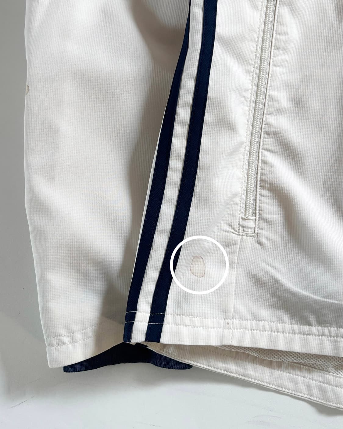 Adidas 아디다스 맨체스터유나이티드 크림 네이비 컬러 후드 바람막이  상품이미지7