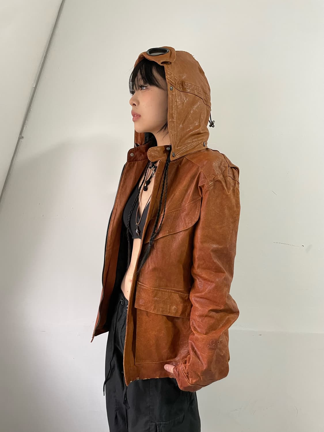 CP company 가죽 고글 자켓 상품이미지5