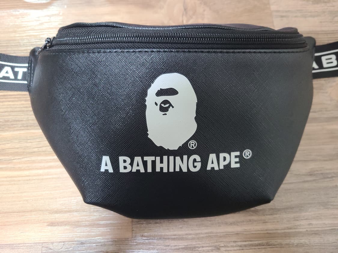 (새상품급) 베이프 웨이스트백 힙색 가방 상품이미지4