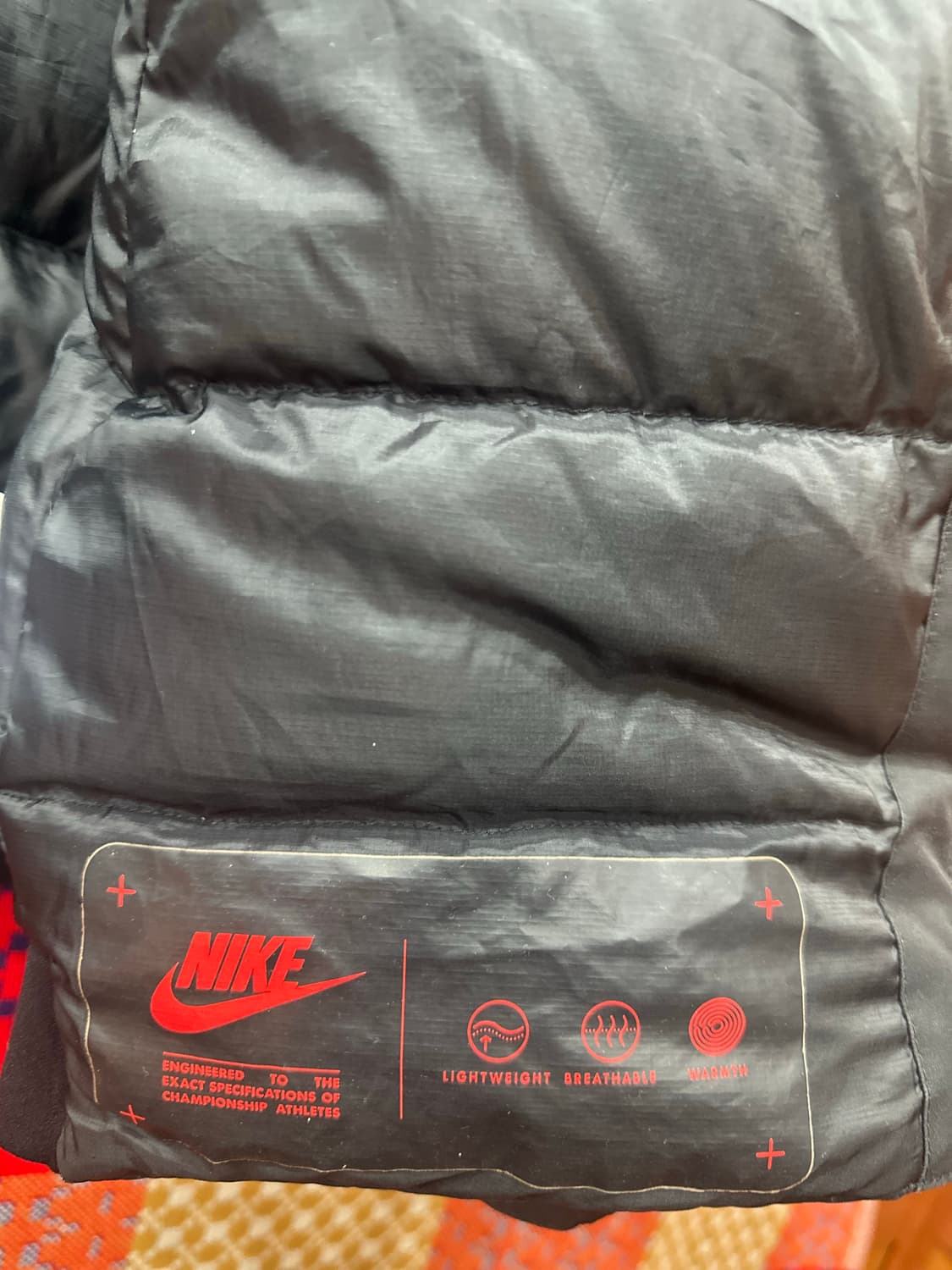 나이키 에어로프트 패딩 m 상품이미지3