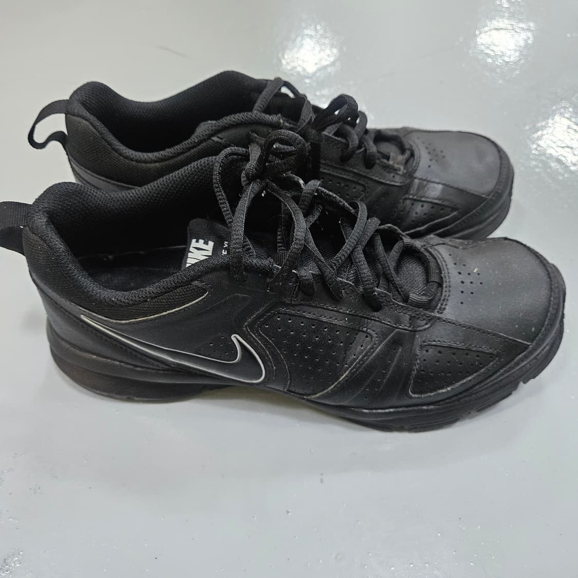 255 나이키 티라이트 운동화 0406Y 상품이미지4