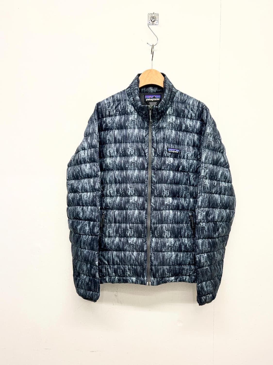 파타고니아 레어컬러 경량 다운 패딩자켓 상품이미지1