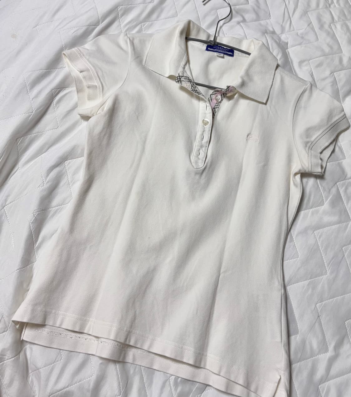 버버리블루라벨 연핑크 폴로티셔츠 상품이미지4