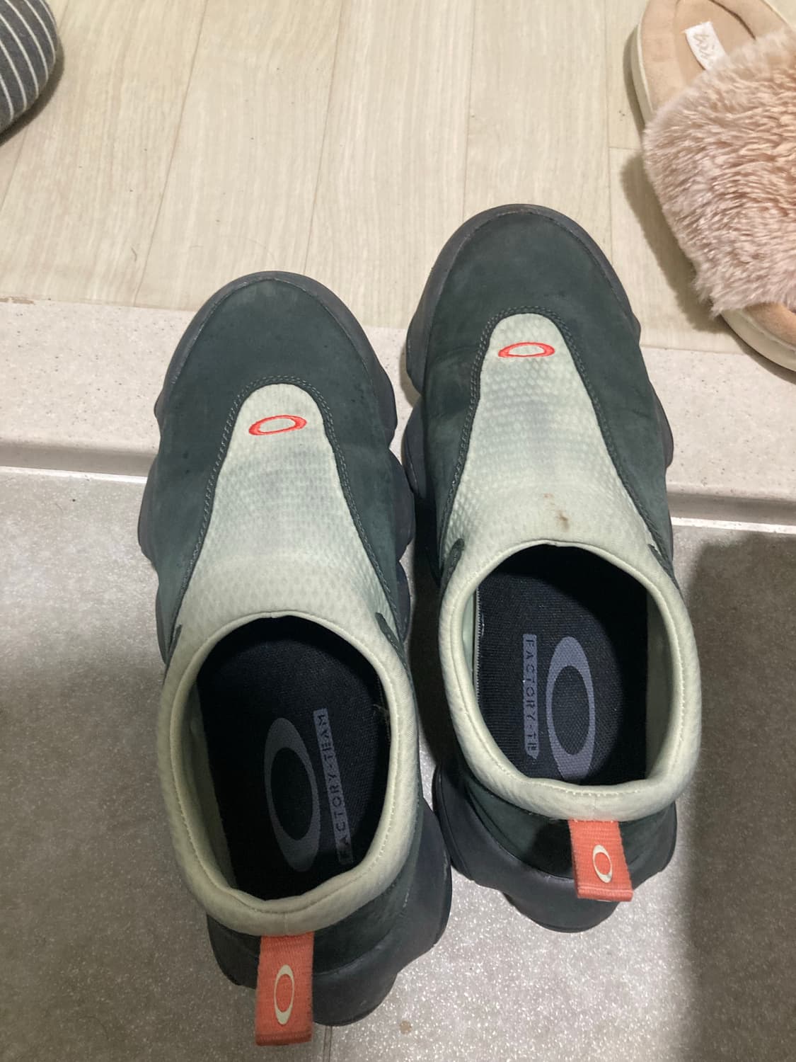 오클리 275사이즈 팝니다 상품이미지2