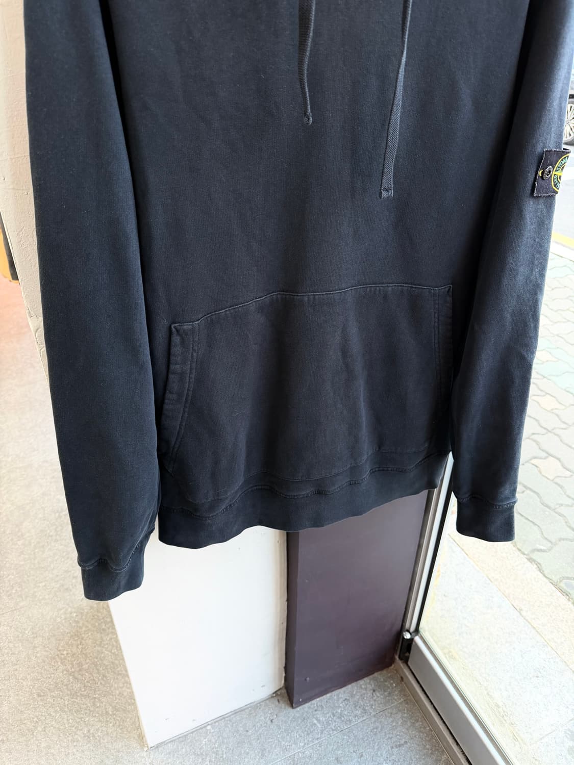 .XXL/ 스톤아일랜드 네츄럴 워싱 에센셜 기모 후드티 상품이미지5