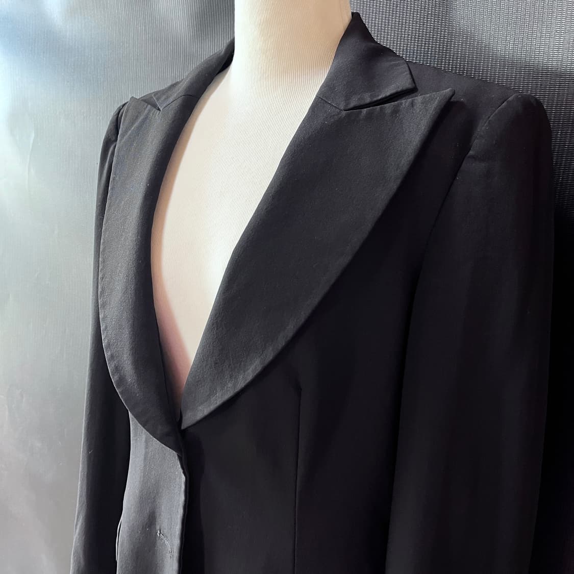 엠포리오 아르마니 Made in Italy 실크 테일러드 자켓 상품이미지3