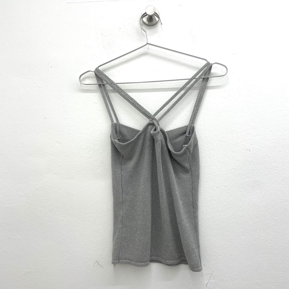 metallic silver cross-back knit cami 상품이미지2