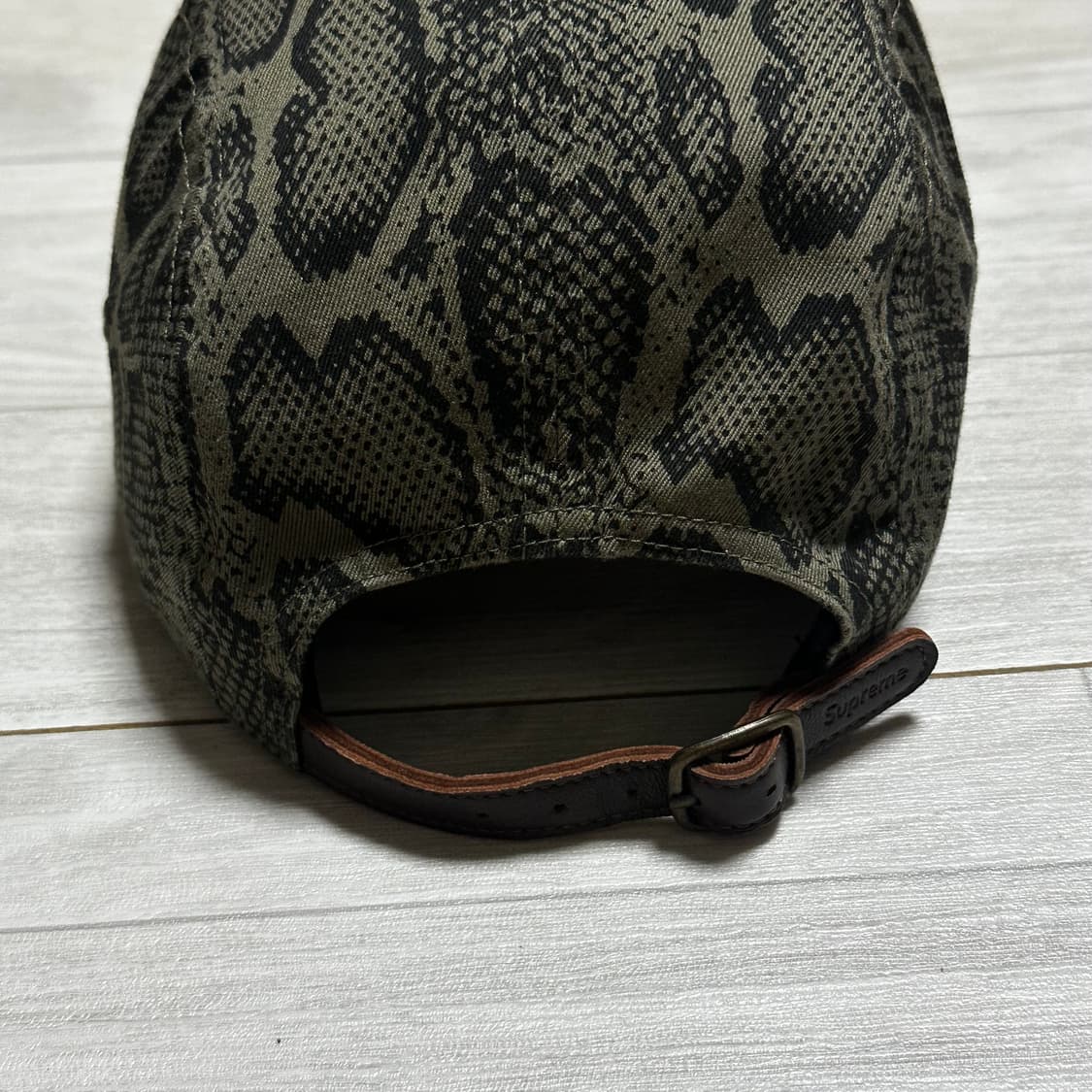 슈프림 스네이크 캠프캡 판매 상품이미지3