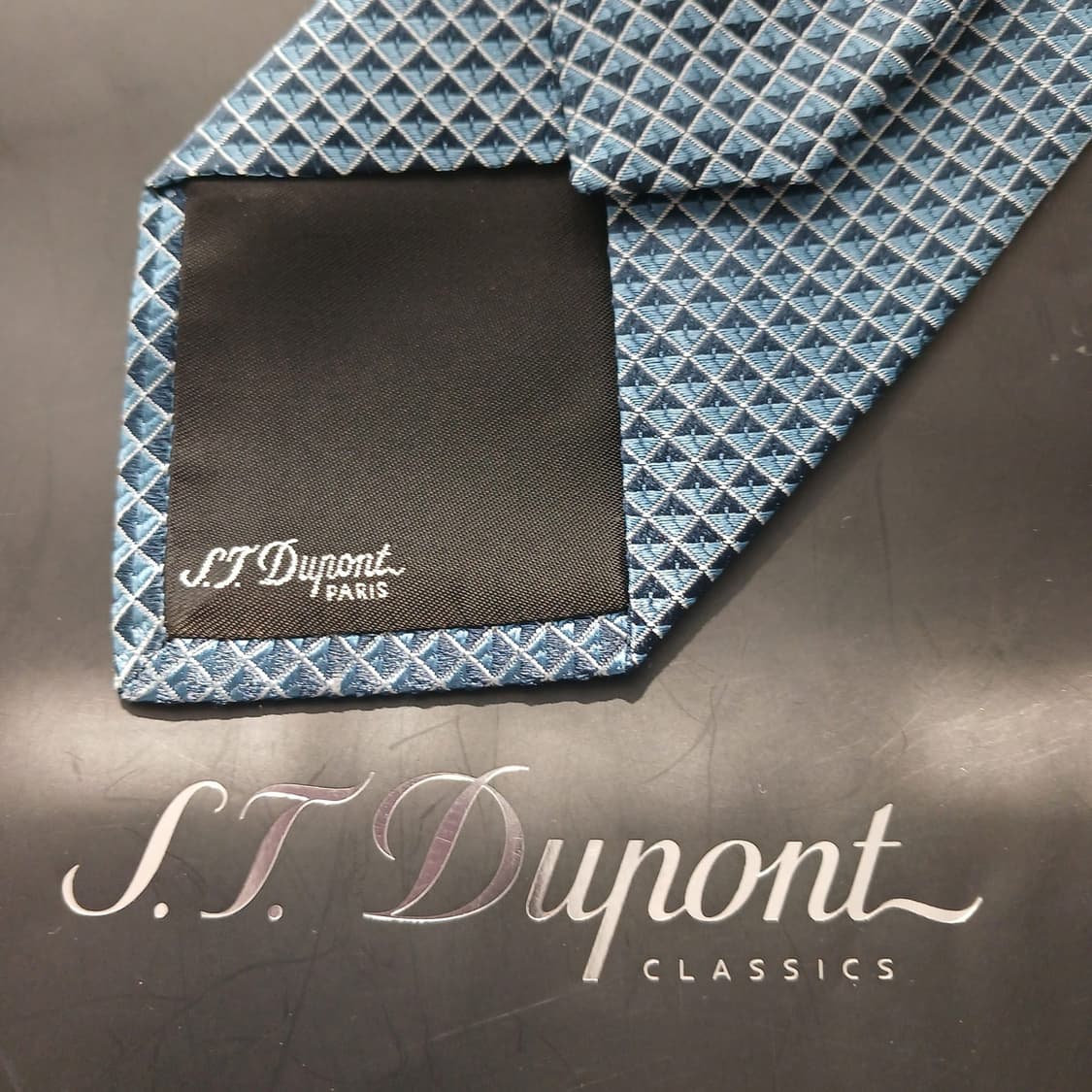 듀퐁 실크 블루 다이아 패턴 넥타이 8.6cm A+등급 A18675
 상품이미지5