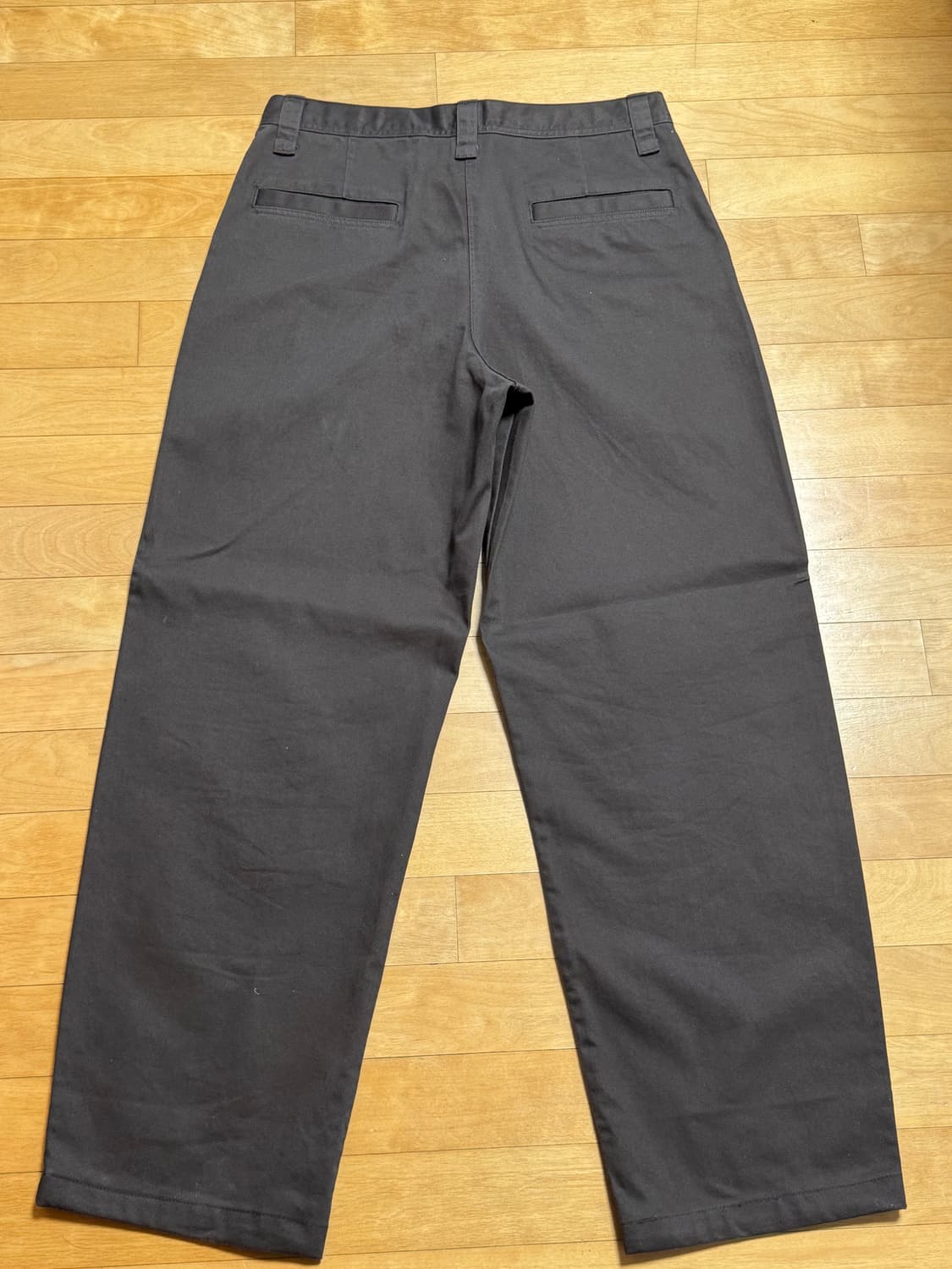 유니클로u 와이드핏 치노팬츠 긴기장 판매 상품이미지2