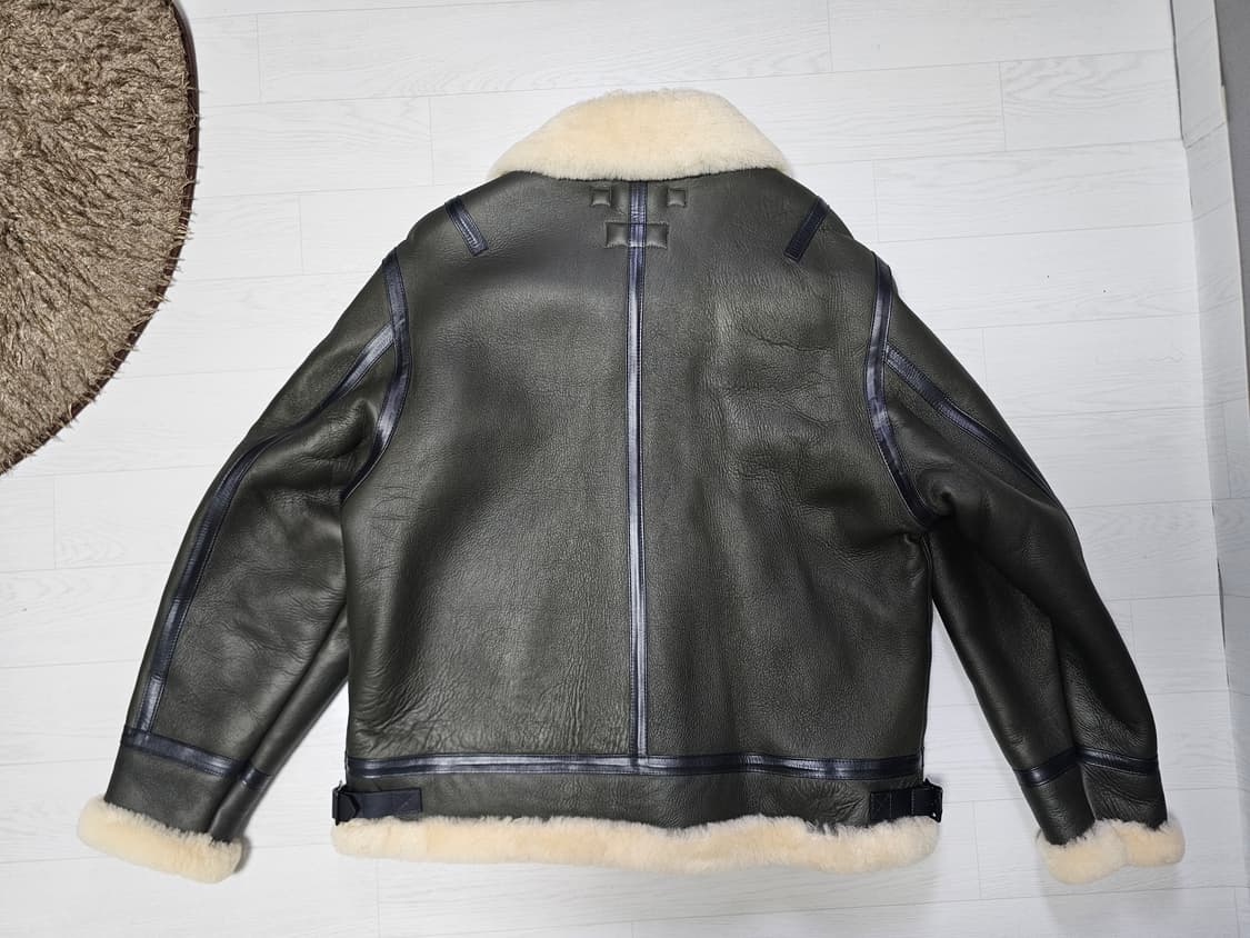 (새제품)이스트로그 무스탕 L사이즈 팝니다 상품이미지2