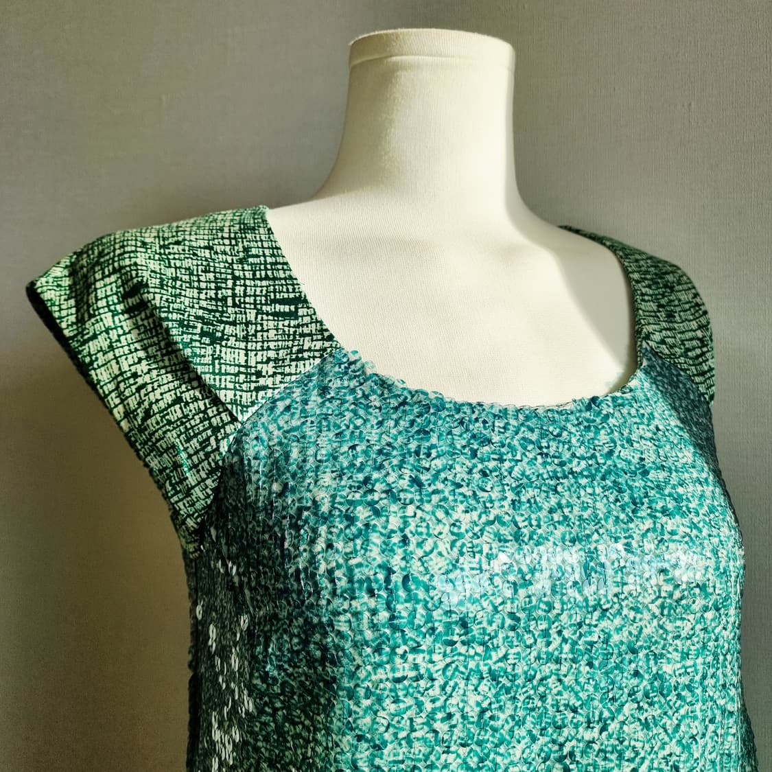 오즈세컨 비즈 스팽글 원피스 (44~마른55/표기0) 상태깨끗 상품이미지4