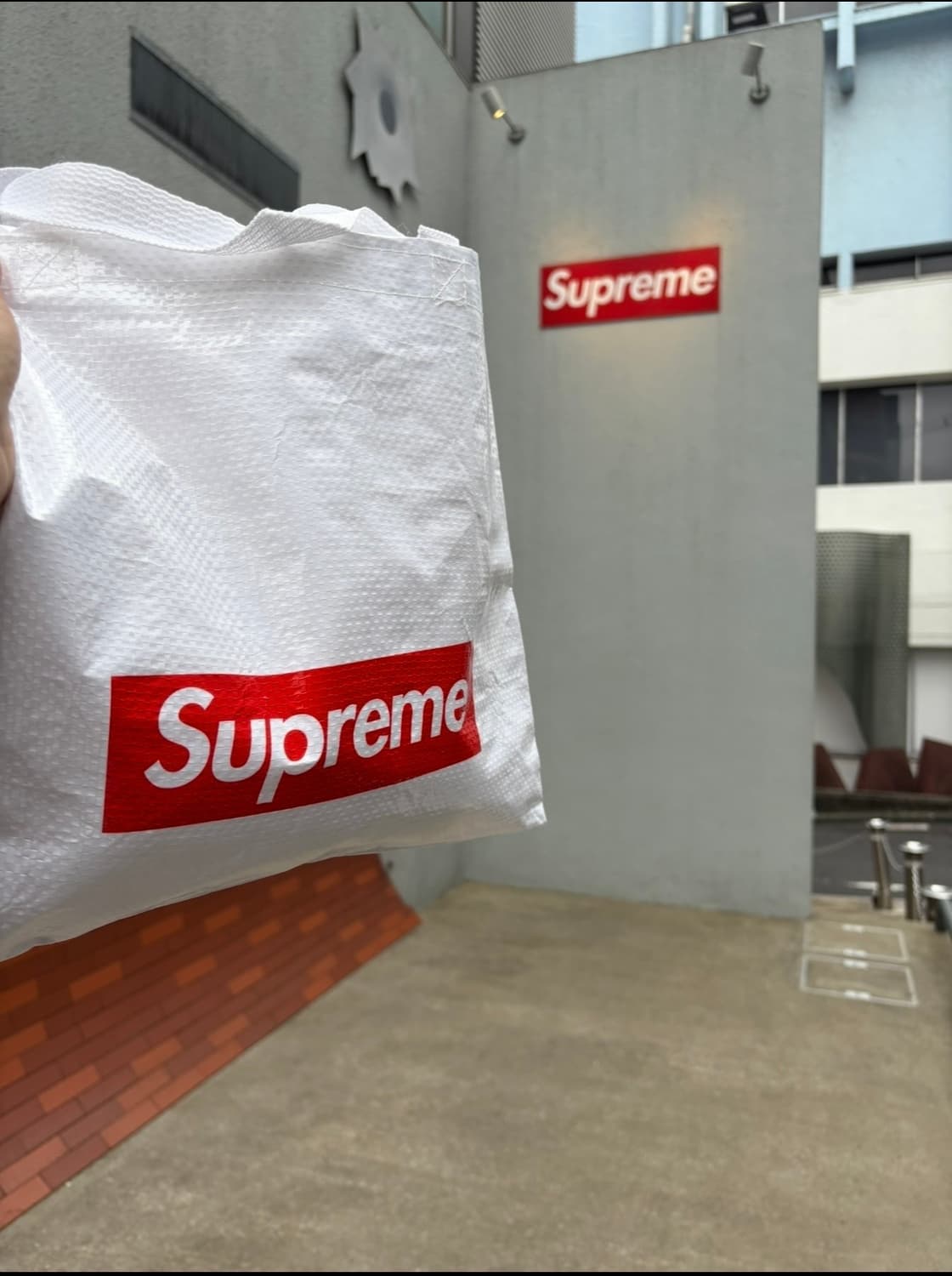 슈프림 스몰 박스 셔츠 화이트 데님 판매합니다 상품이미지5