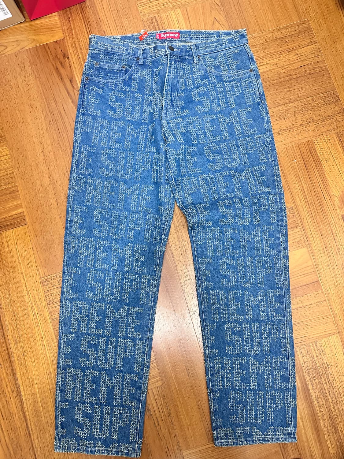 슈프림 니들펀치 레귤러진  상품이미지1