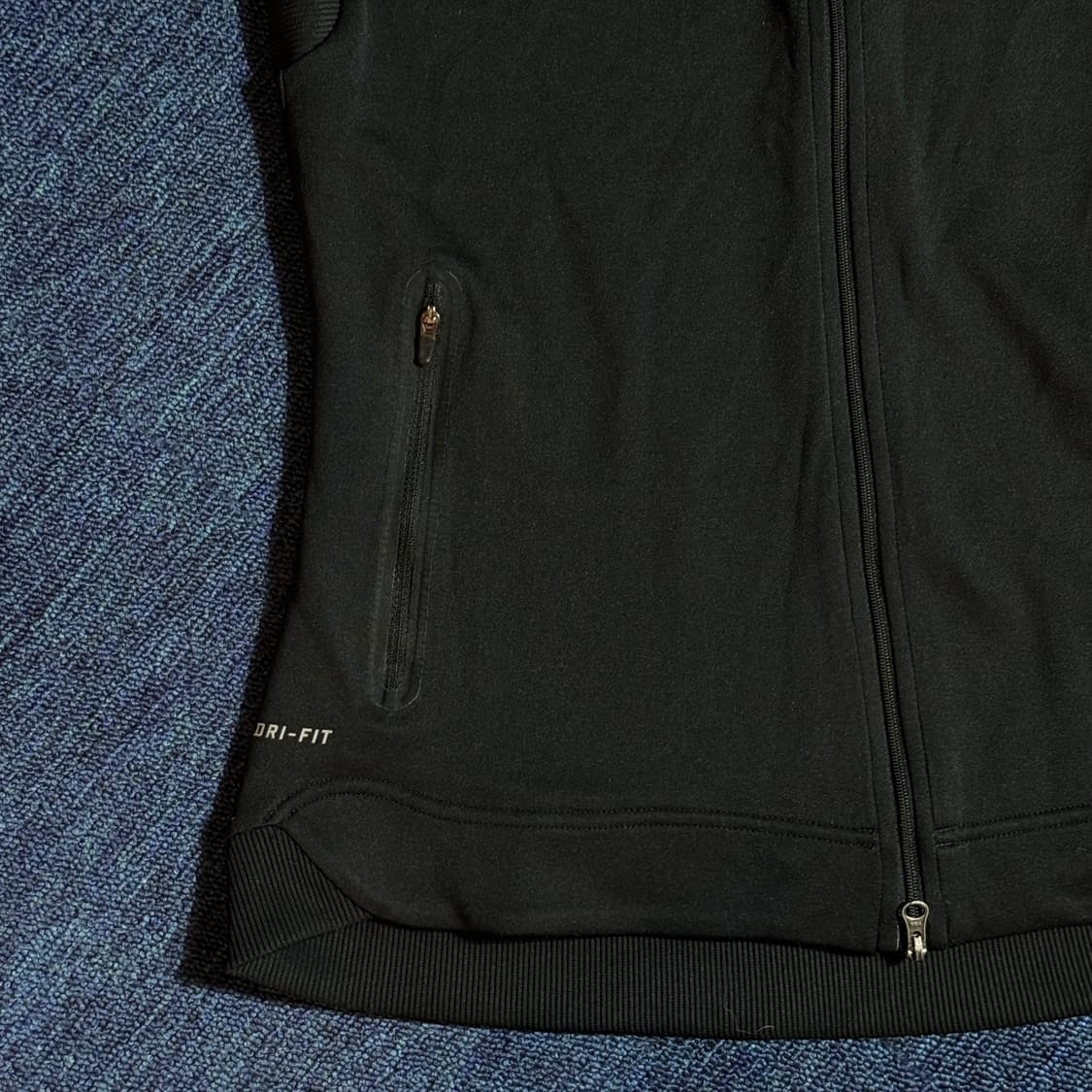 나이키 블랙 트레이닝 집업 자켓 상품이미지4