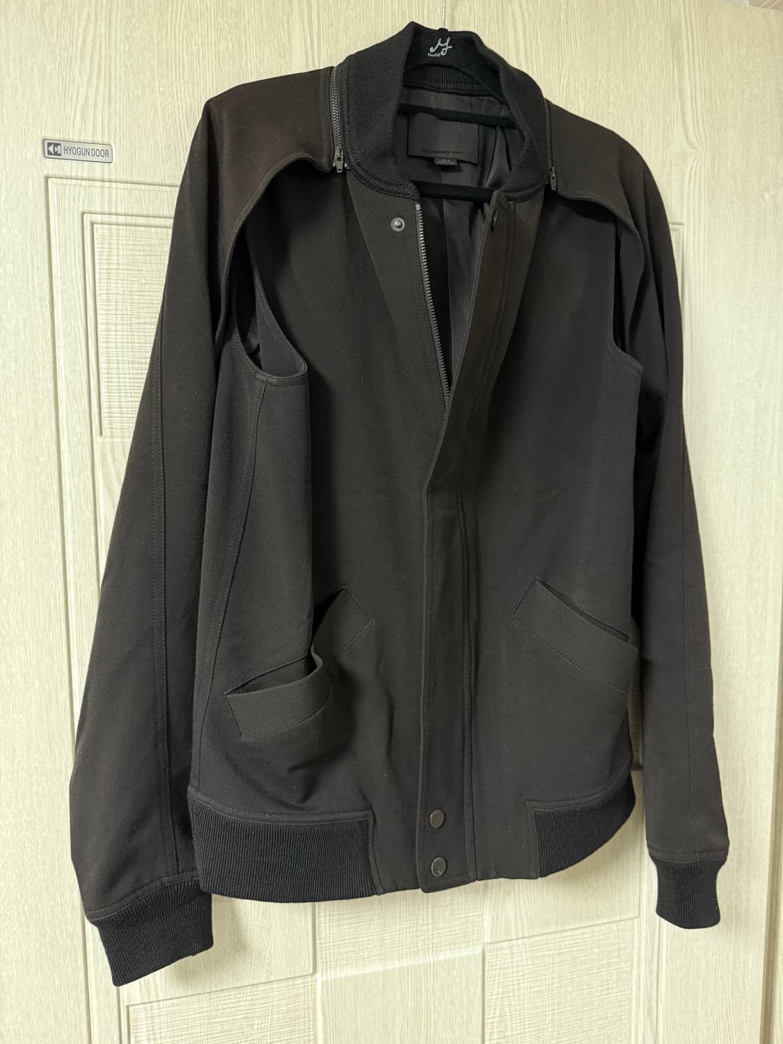 알렉산더왕 자켓 (남성xs사이즈 여자착용) 상품이미지1