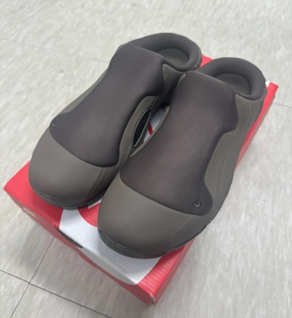 [새상품/나이키] 클로그포짓 270 상품이미지2