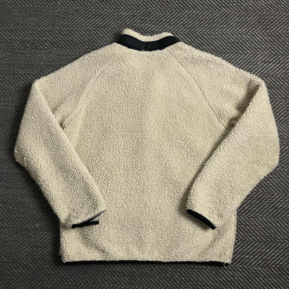 칼하트 WIP 패치 로고 쉐르파 플리스 자켓y 4399 상품이미지4