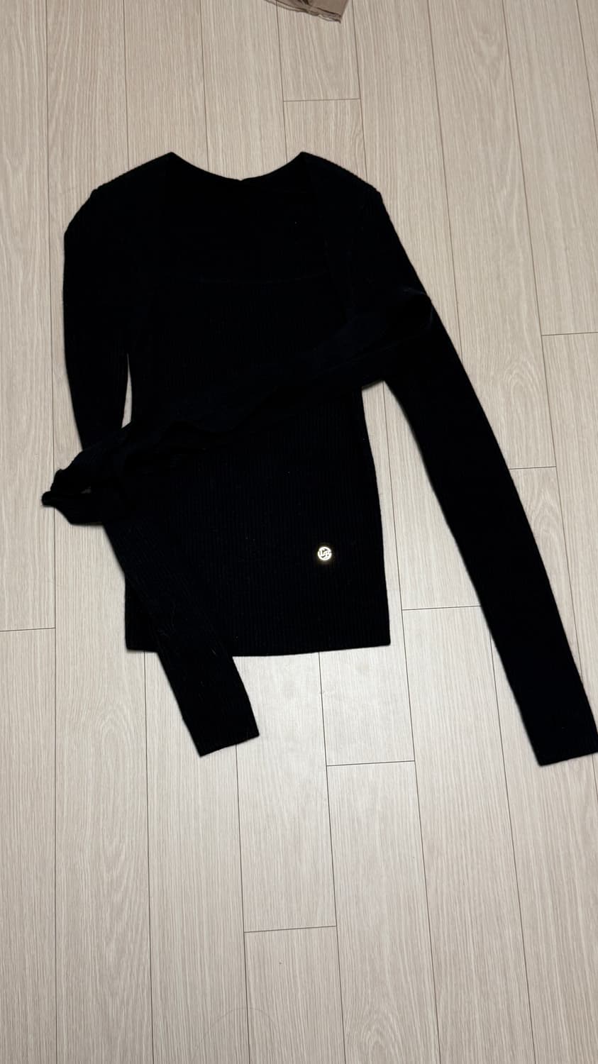 [라벨르블랑] 래빗 스카프 니트 블랙 상품이미지3