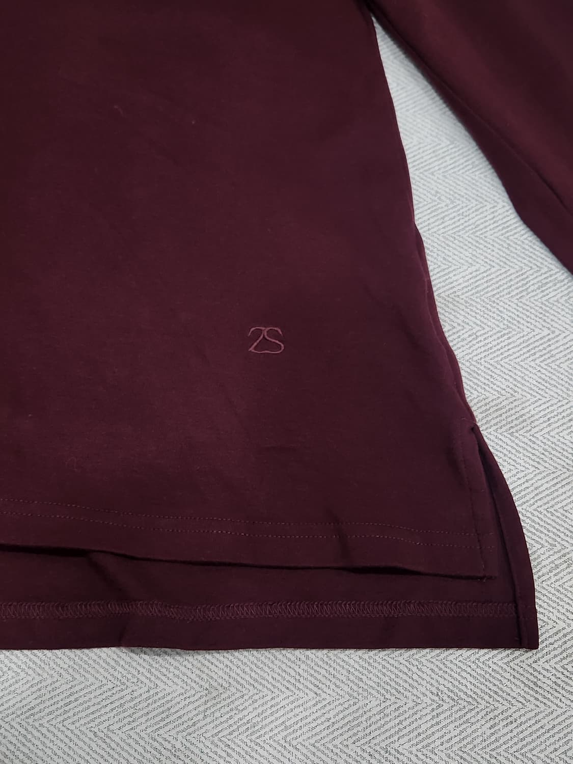 [77] 지오송지오 버건디 플레어 긴팔 티셔츠 여성 95 (77) 상품이미지6