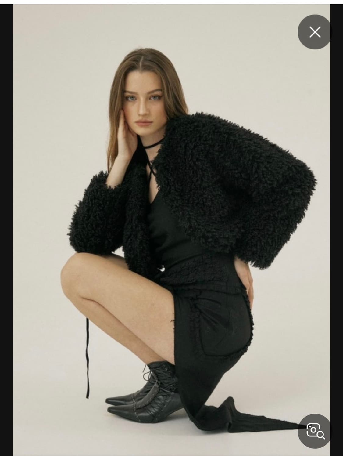 쓰리타임즈 플러피 크롭 퍼자켓 블랙 상품이미지1